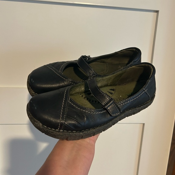 Earth Medley Black Leather Mary Jane Shoes / Flats Size 8.5 - Picture 4 of 8